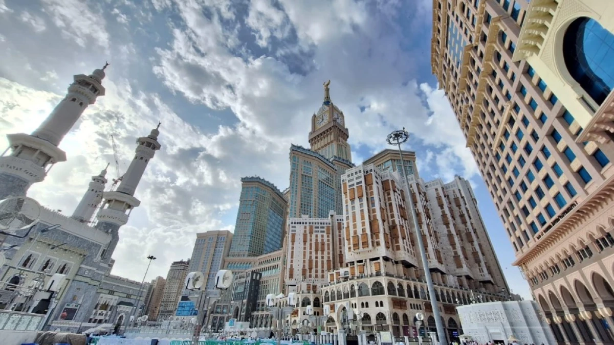Kisah Layla Majnun (3): Kurasakan Hadirnya saat di Makkah