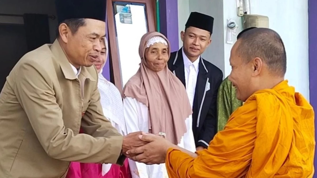Lebaran di Kampung Budhist-Muslim Kalimanggis Temanggung