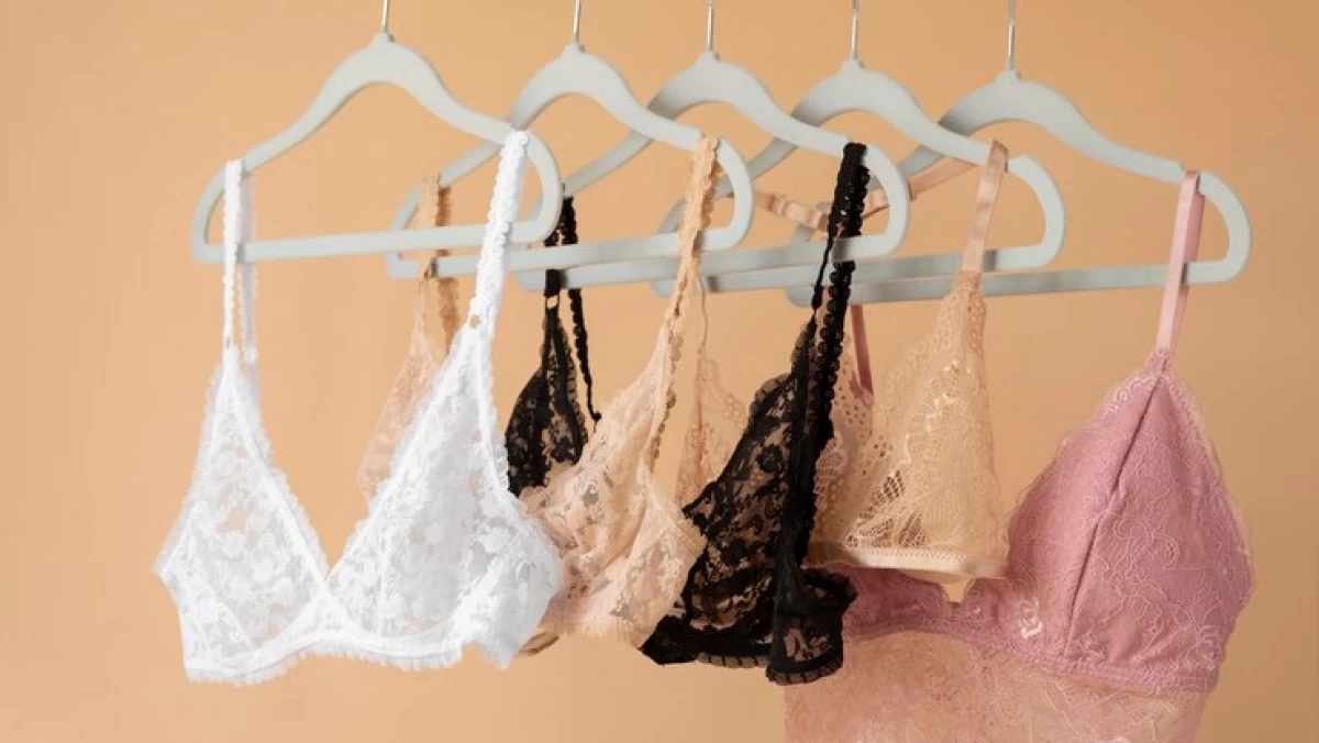 Hukum Jual Beli Baju Haram atau Baju Seksi