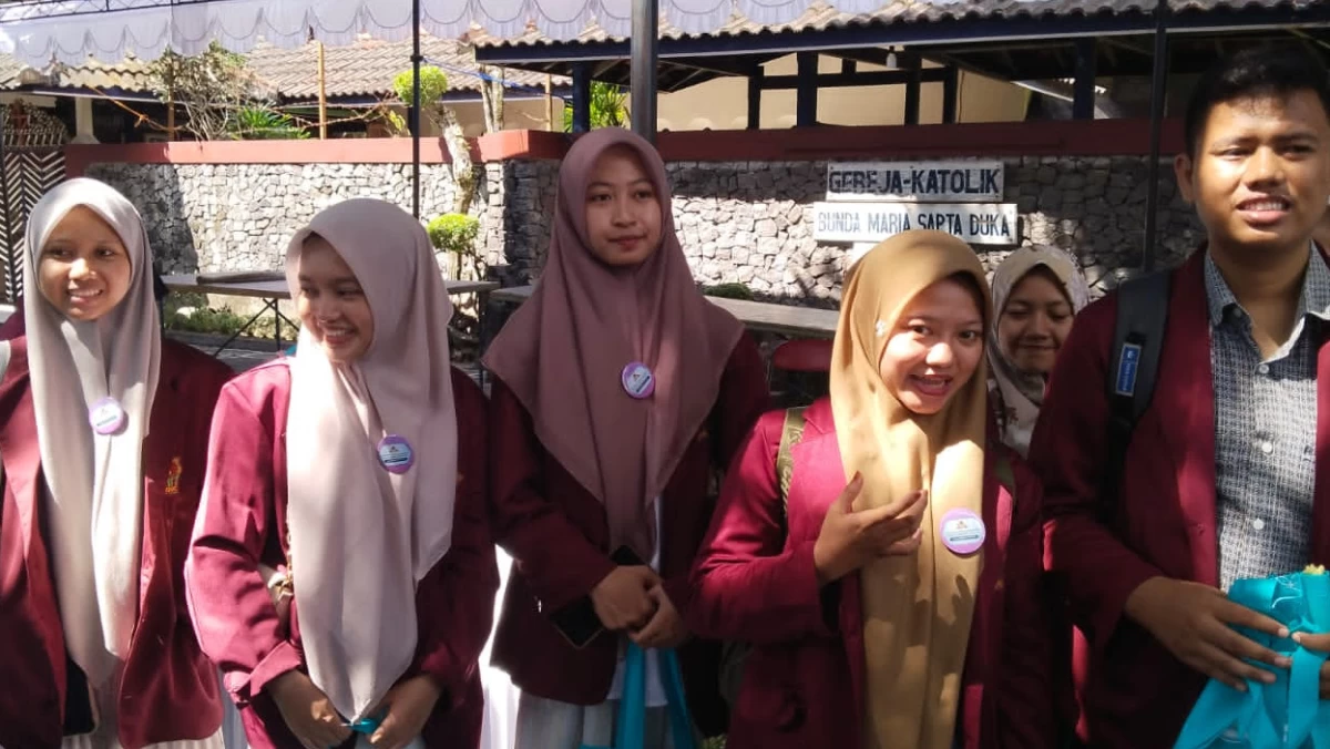 Ikuti Perjalanan Bakti, Mahasiswa IAIN Kudus Amalkan Nilai-nilai Moderasi Beragama
