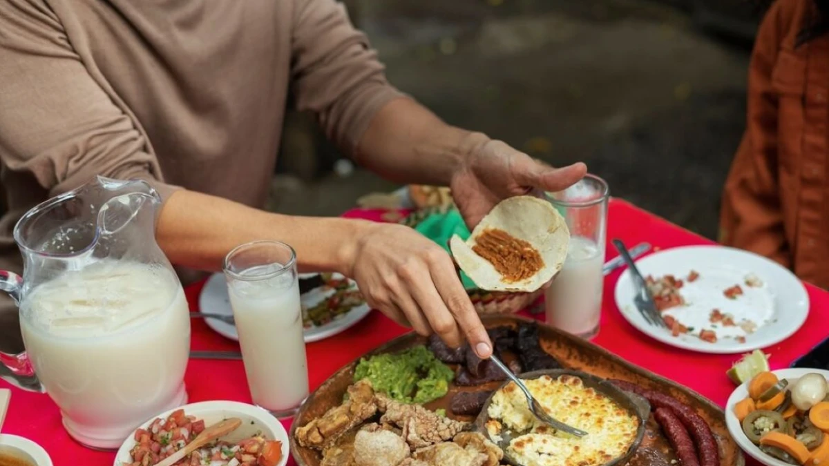Jenis dan Jumlah Makanan yang Pantang Dikonsumsi saat Buka Puasa