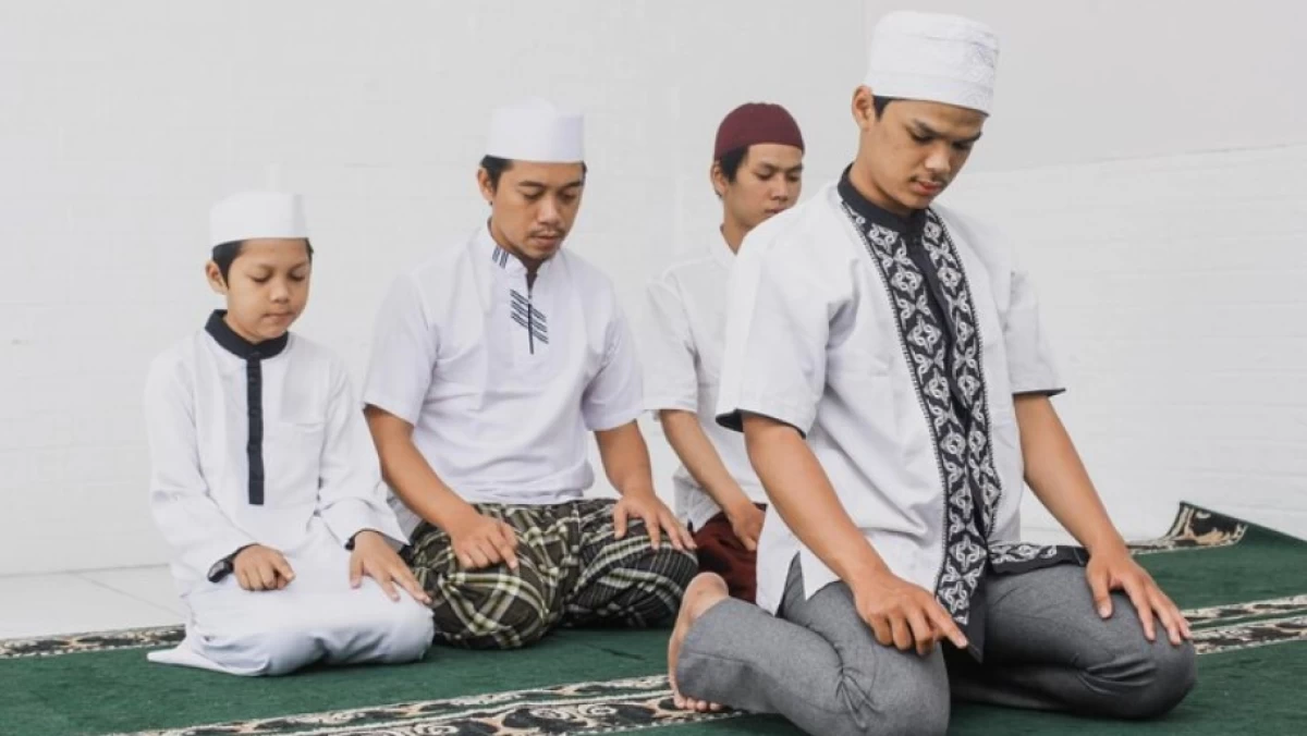 Mengenal Jenis Makmum dalam Shalat Jamaah