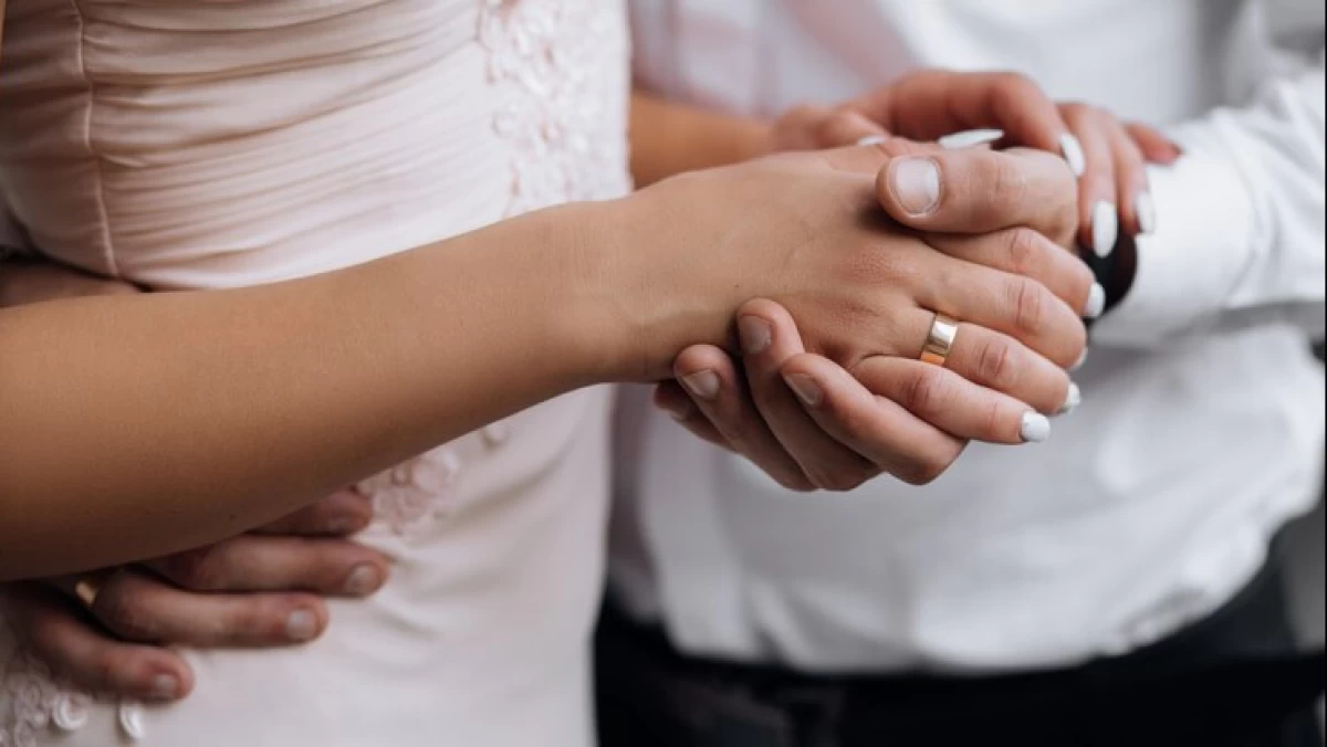 Bolehkah Pengantin Baru Menceritakan Pengalaman Malam Pertama?