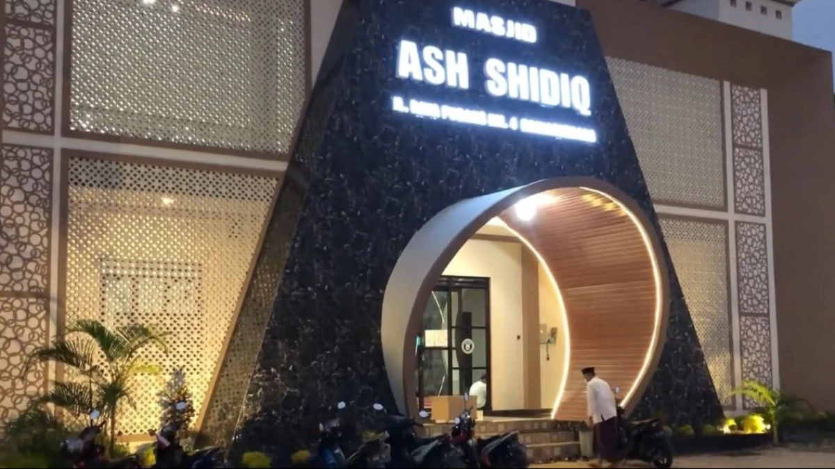 Tarawih Dua Sesi dan Satu Jus di Masjid Ash Shiddiq Banjarnegara Jawa Tengah