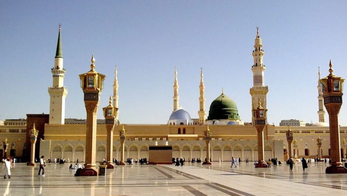 Merokok di Sekitar Masjid Nabawi Bisa Ditangkap dan Dipenjarakan