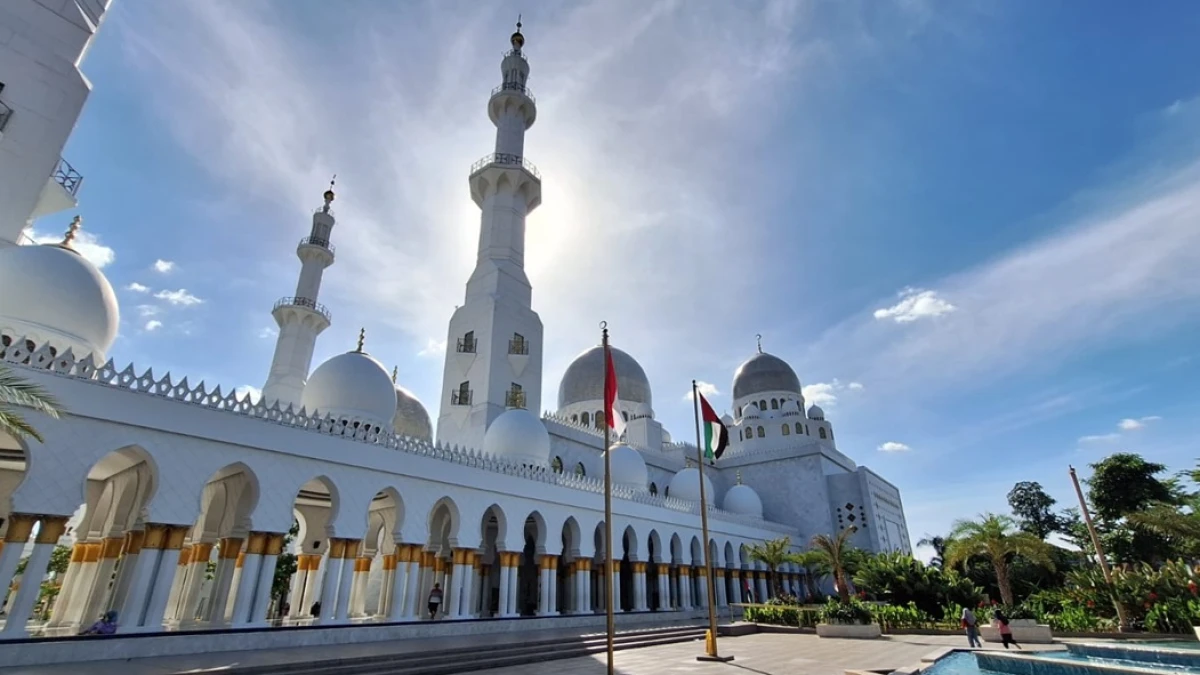 Idul Adha 2025 Jatuh Pada Hari Jumat, Masih Wajibkah Sholat Jumat?