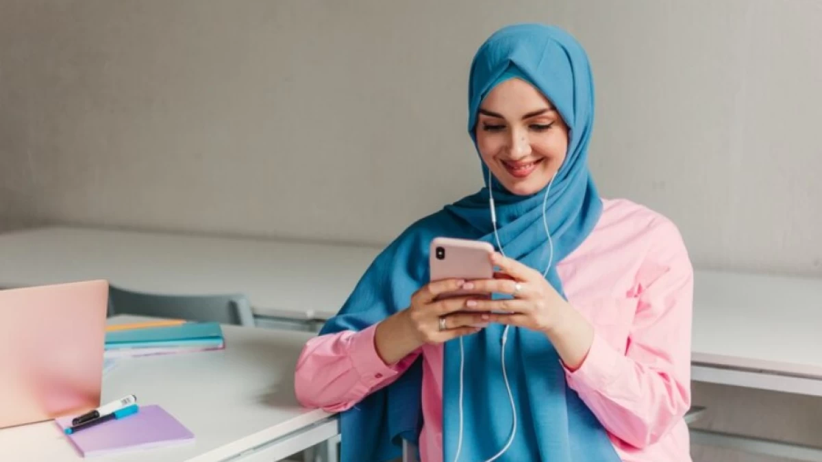Clickbait dan Al-Baqarah 263: 4 Tingkatan Kebaikan Bermedia Sosial