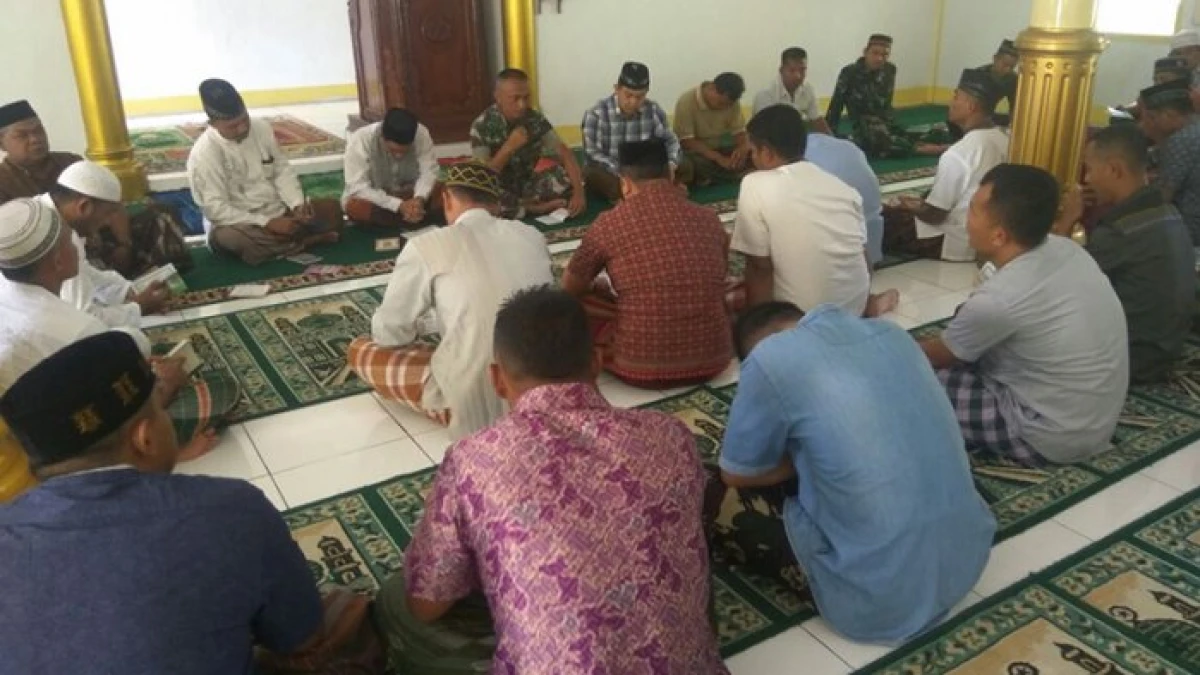 Baca Yasin dan Tahlil Harus Menghadap Kiblat? Ini Penjelasannya
