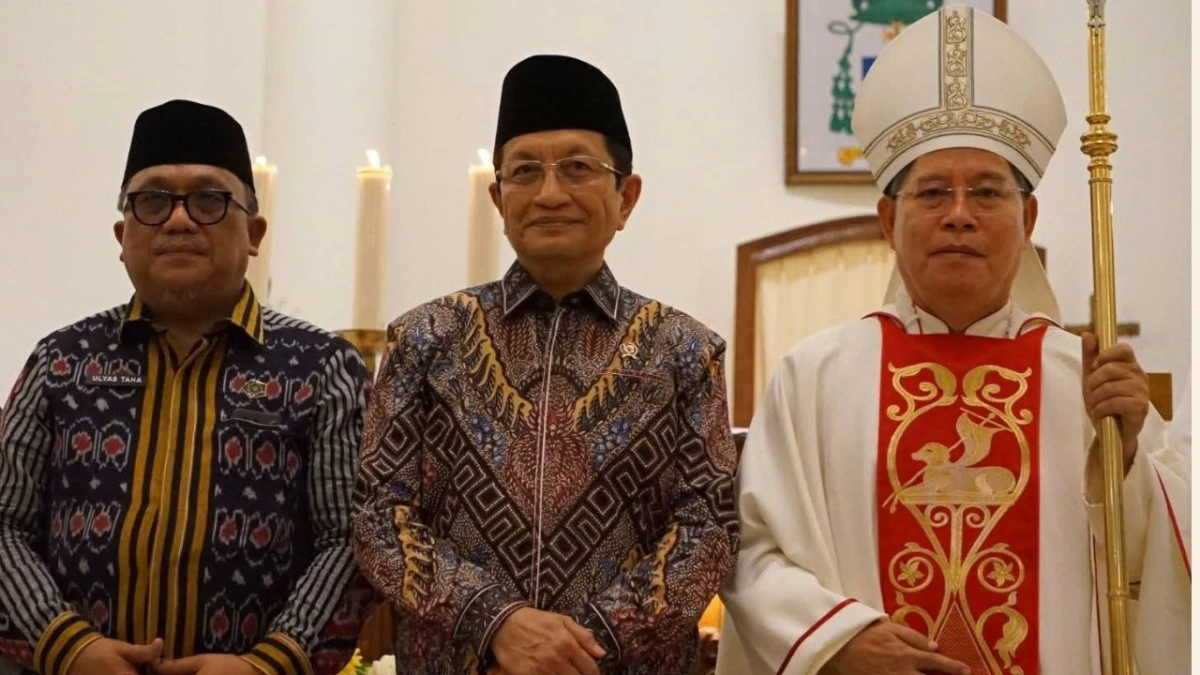 Menag Hadir di Katedral Manado, Teguhkan Pesan Natal tentang Solidaritas dan Kepedulian