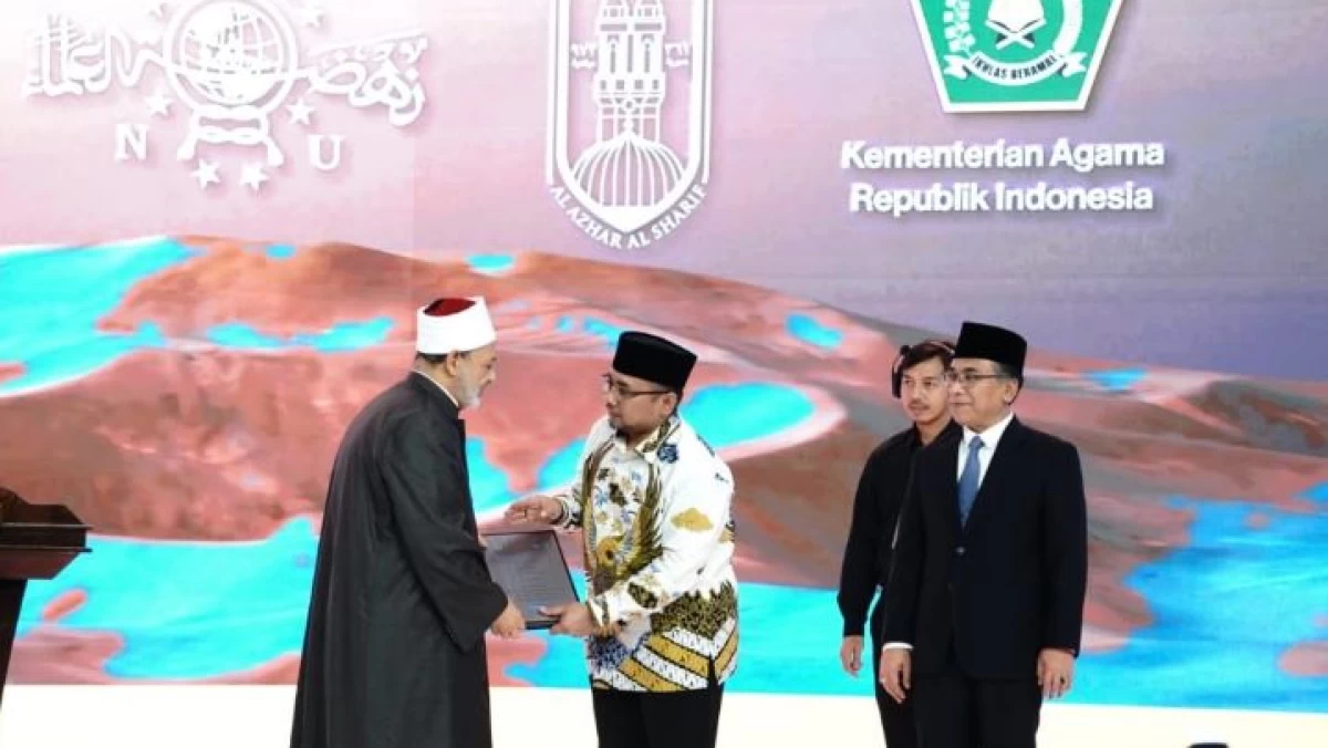 Di Depan Grand Syekh Al-Azhar, Menag Yaqut Sampaikan Indonesia Contoh Baik dalam Membangun Dialog Agama dan Peradaban
