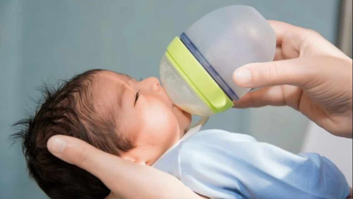 Minum ASI Perasan, Apakah Jadi Mahram Persusuan?