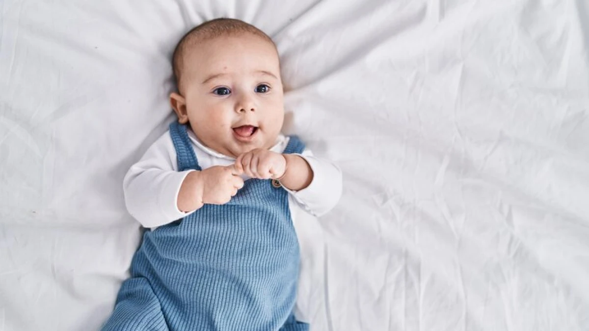 Siapakah yang Paling Berhak Memberi Nama pada Anak?
