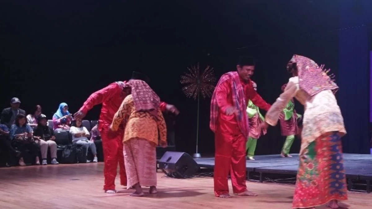 “Ngebeng”, Cara Joget Orang Batanghari