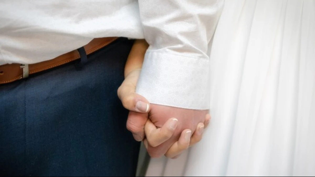 Membahas Nikah Bermodal Cinta Semata