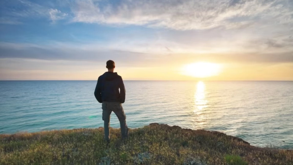 Khutbah Jumat: Sambut Tahun Baru dengan Introspeksi & Optimisme