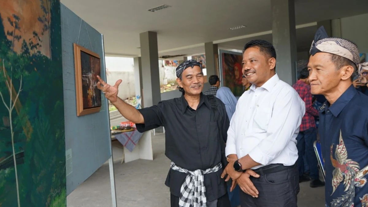 Purna Tugas, Seniman Drajat Nurangkoso Persembahkan Pameran Lukisan Sangkan Paraning Warna