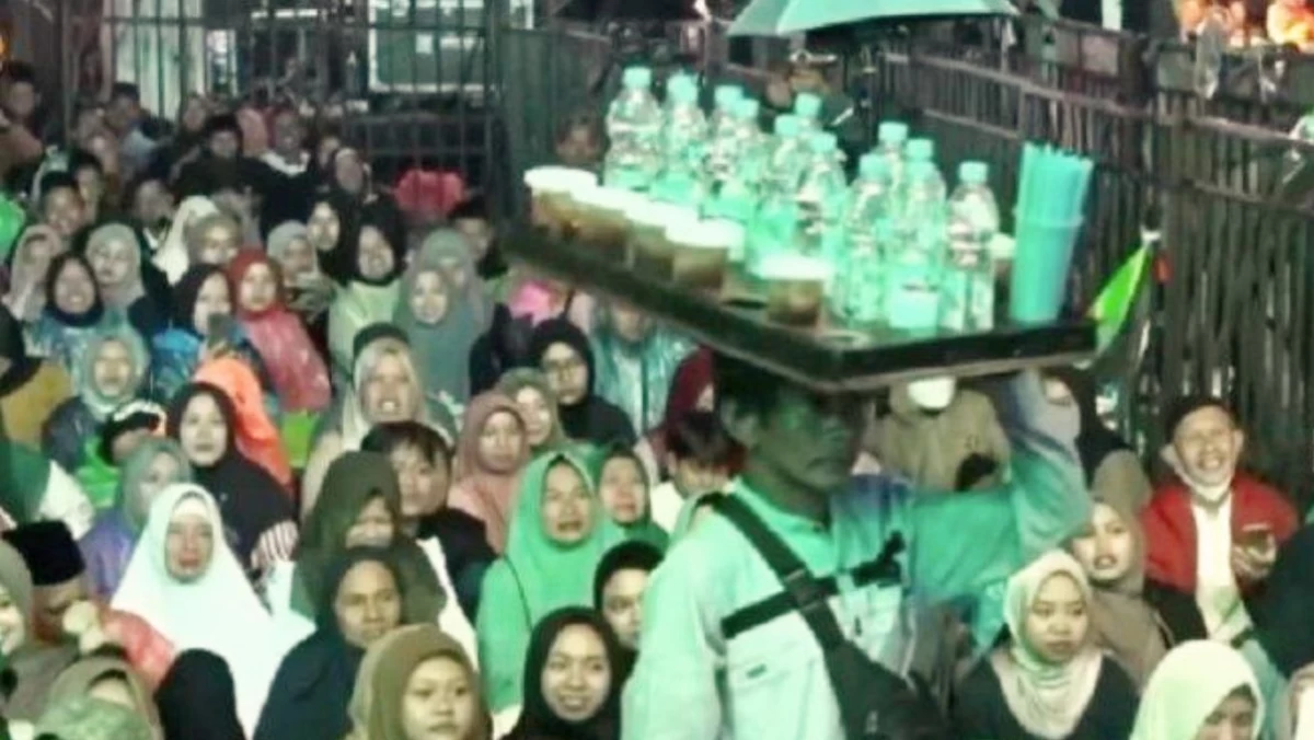 Berjualan Saat Tabligh Akbar: Hukum dan Etika Perspektif Islam