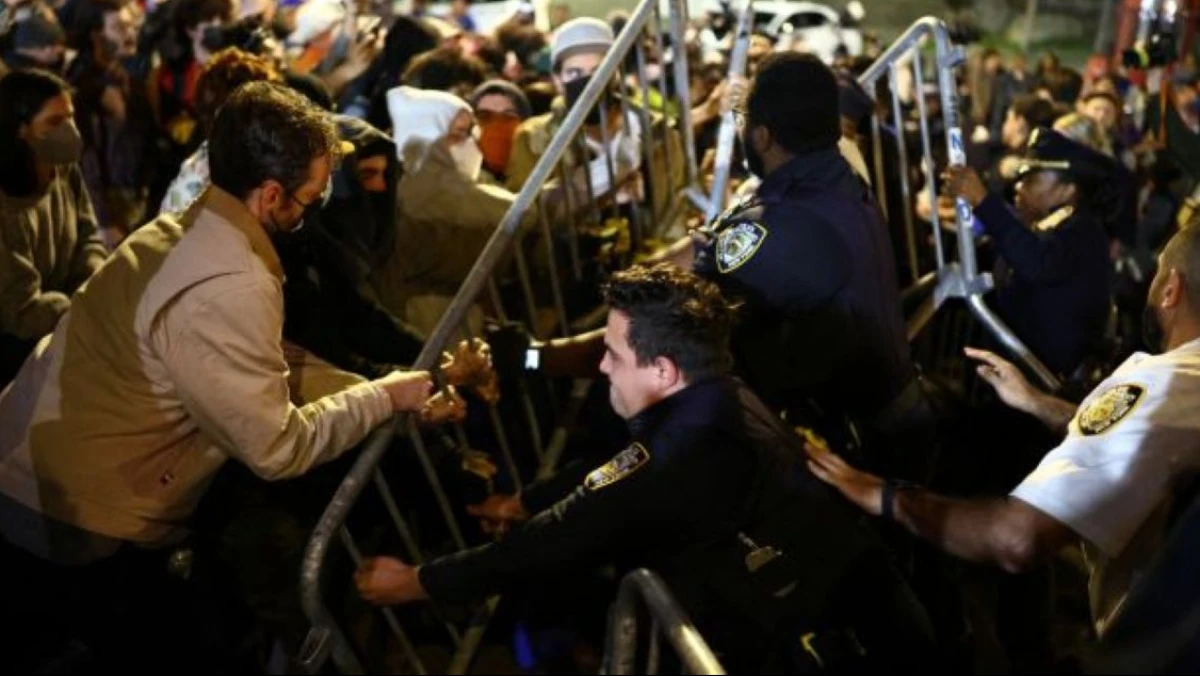 Ratusan Warga New York Protes Penembakan Pria oleh Petugas Imigrasi AS