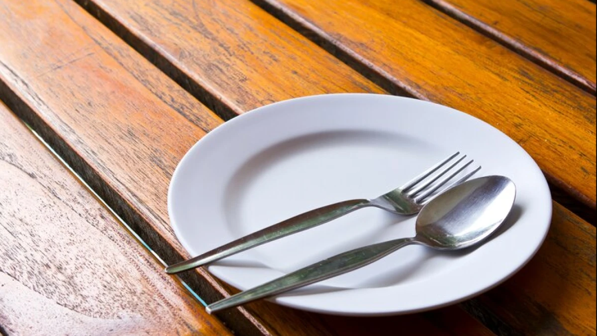 Lupa Sahur, Tetap Lanjut Puasa atau Batalkan Saja?