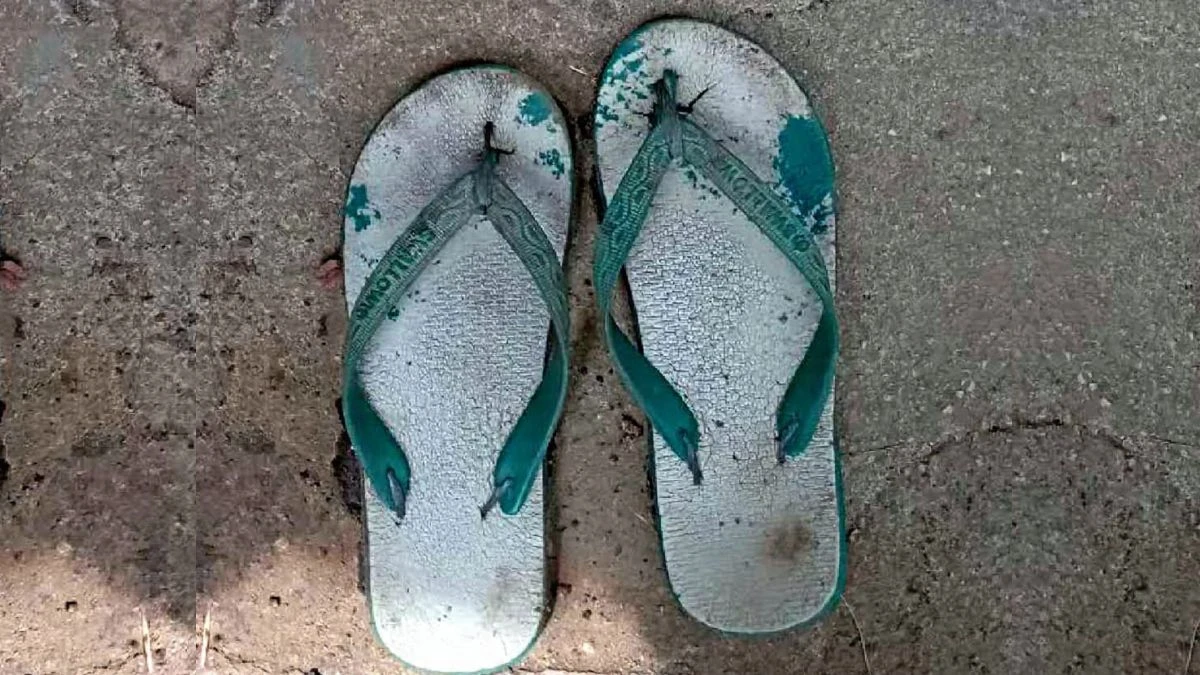 Khutbah Jumat: Pelajaran Berharga dari Sandal Jepit Kiai