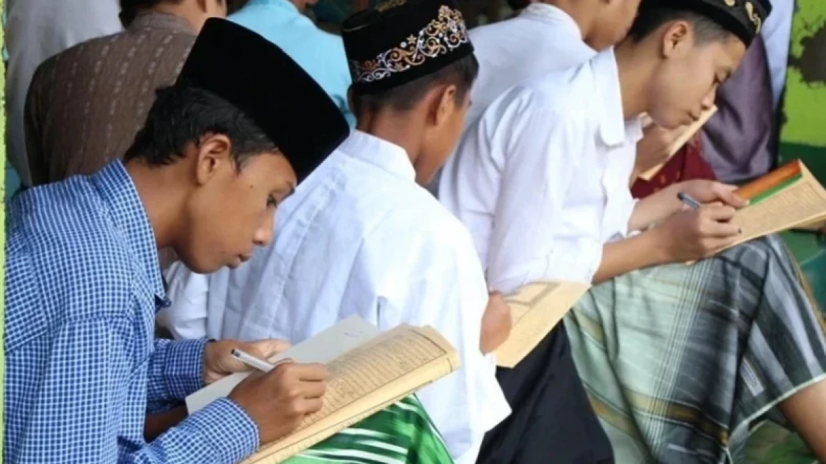6 Budaya Santri yang Membentuk Karakter