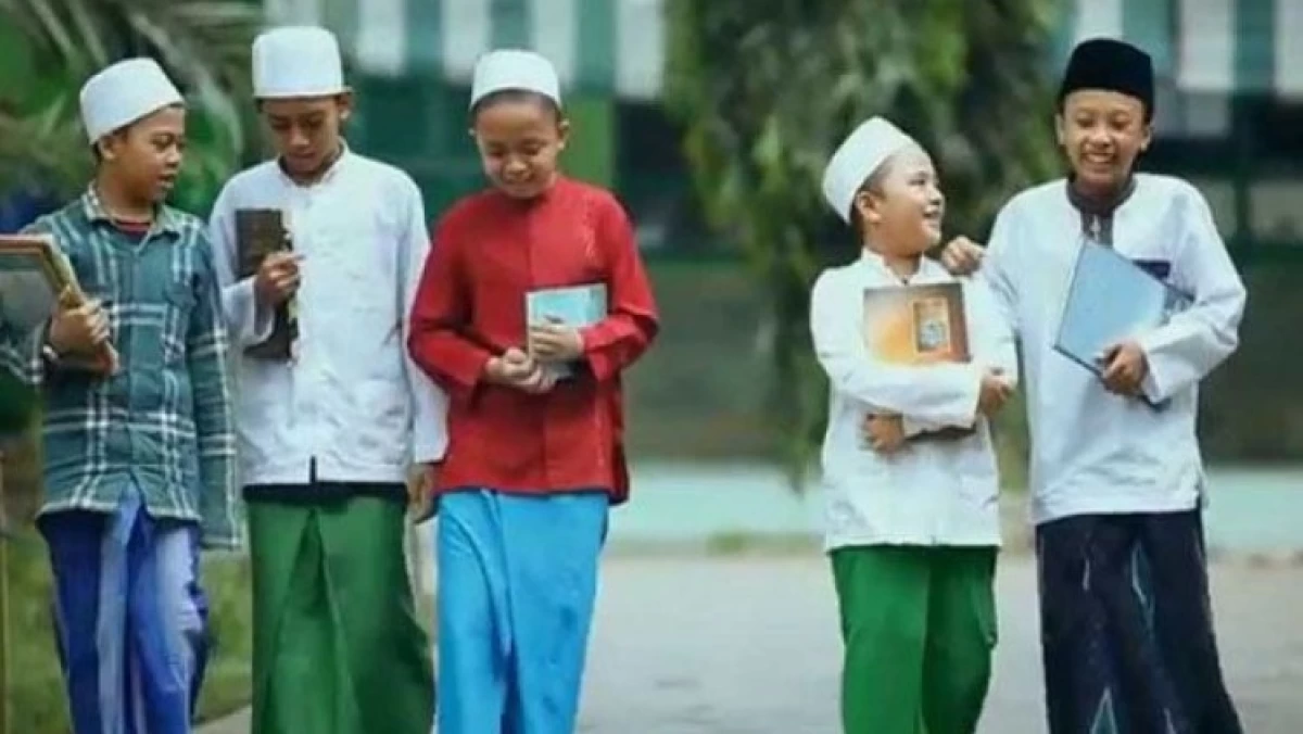 Menyikapi Transformasi Perubahan di Pesantren