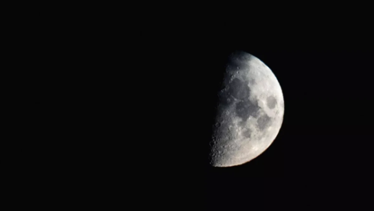 NASA Kejar Rusia dan China Bakal Bangun Reaktor Nuklir di Bulan