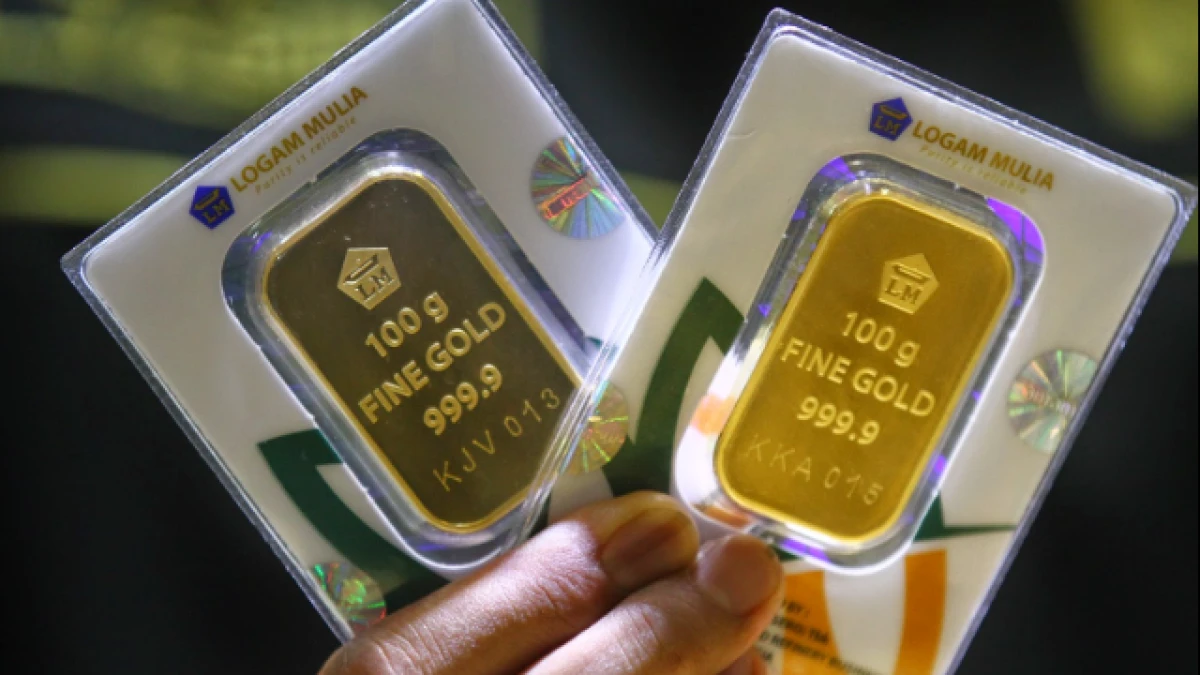 Hari Ini Harga Emas Antam Naik dari Rp2.294.00 jadi Rp2.299 juta/gram