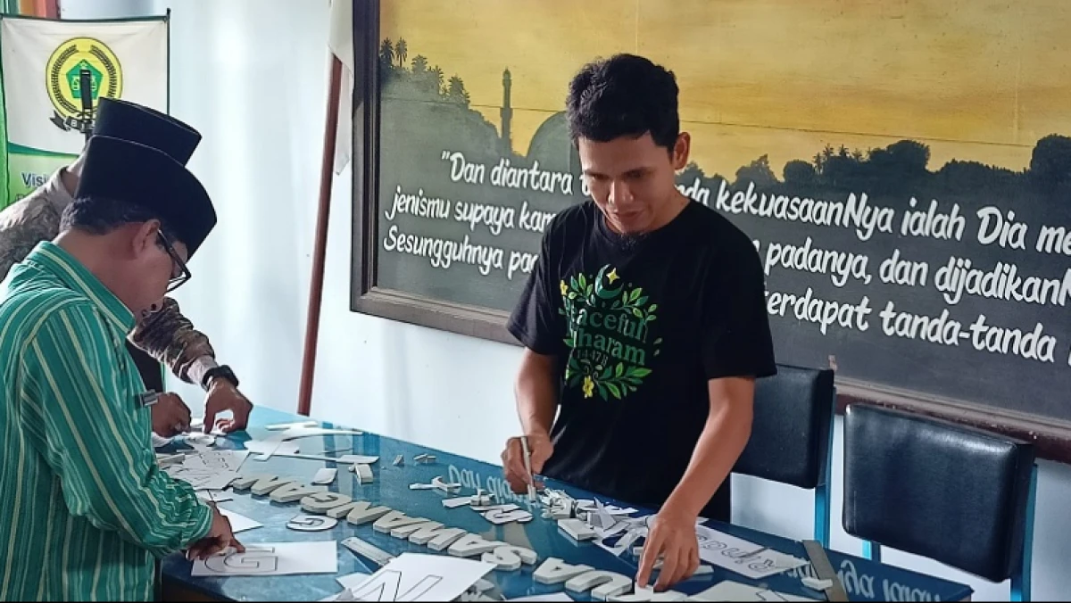 Bayu Pamungkas, Tuan Kadhi yang Melukis Pengabdian Lewat Desain