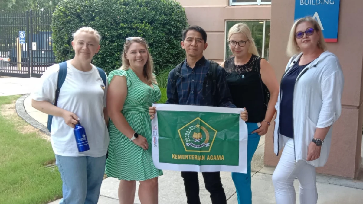 Membuat Inovasi di Kelas, Guru MTsN 1 Pandeglang Raih Beasiswa ke Amerika