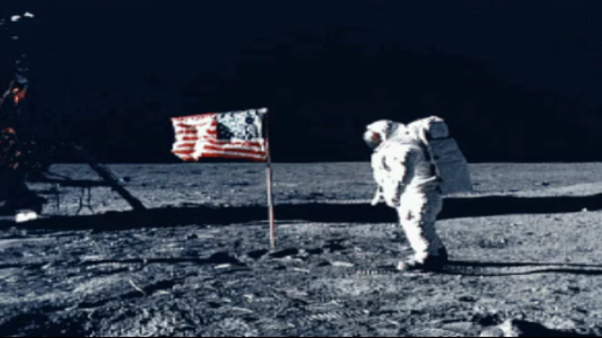 Saat Kim Kardashian Bikin Gempar Amerika, Sebut Apollo 11 Tidak Pernah Mendarat di Bulan