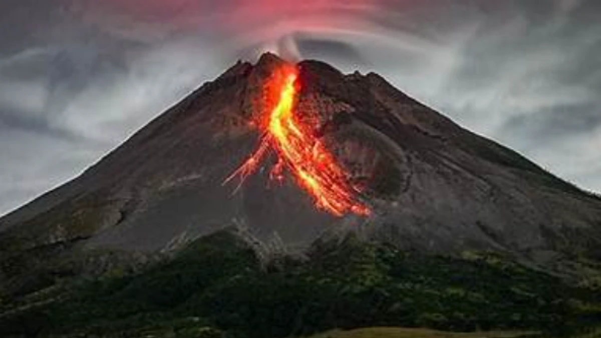 8 Fakta tentang Gunung Semeru yang Meletus Kemarin