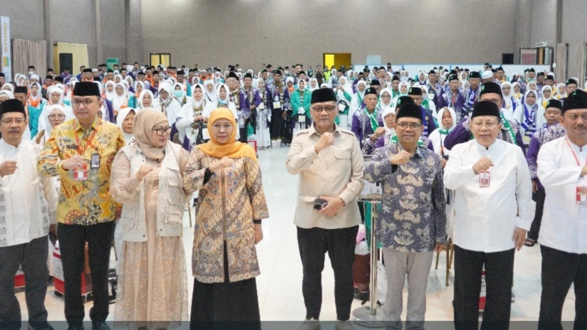 Kepala BP Haji Lepas Kloter Pertama Embarkasi Surabaya: Jamaah Diingatkan Jaga Kesehatan