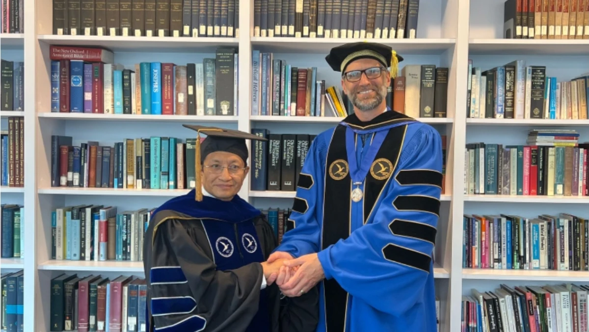 Salut Banget..! Menag Nasaruddin Dapat Gelar Doctor of Divinity dari Hartford University