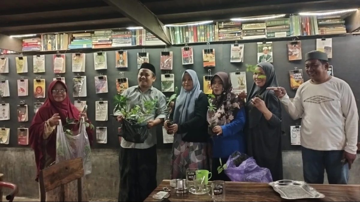 Rusman Lajuha Tola, Menyemai Iman dan Alam Lewat Dakwah Hijau