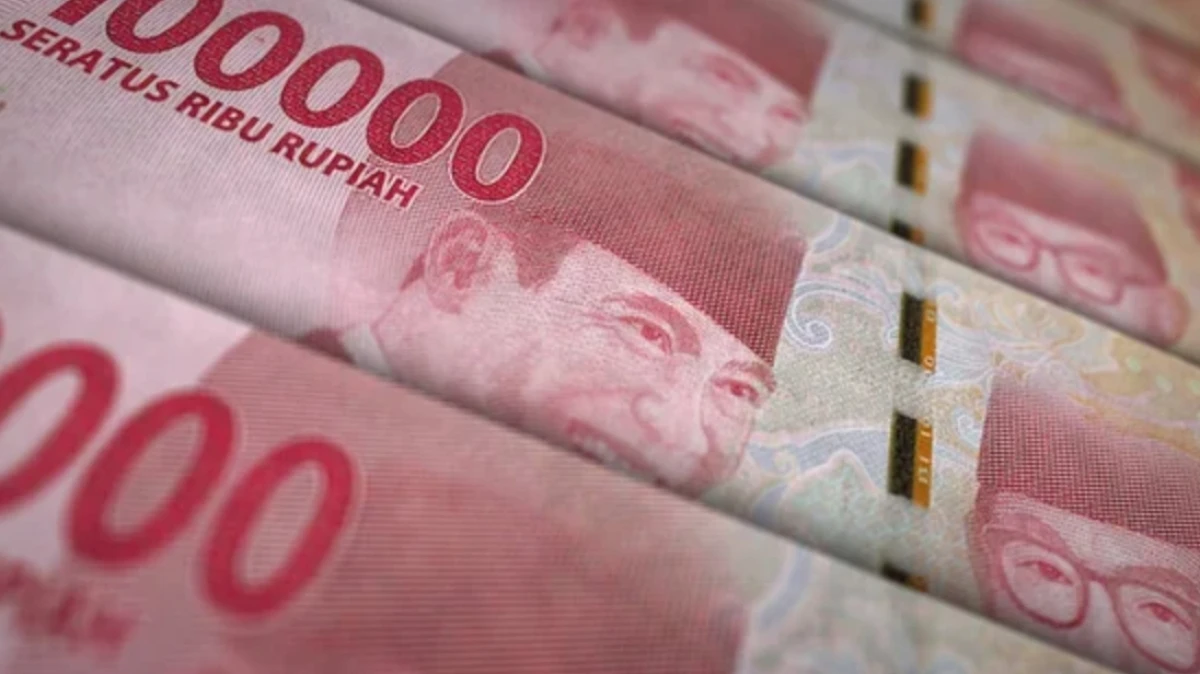 Hari Ini Rupiah Menguat, Tapi Diprediksi Melemah Lagi Akibat Pemangkasan Suku Bunga AS