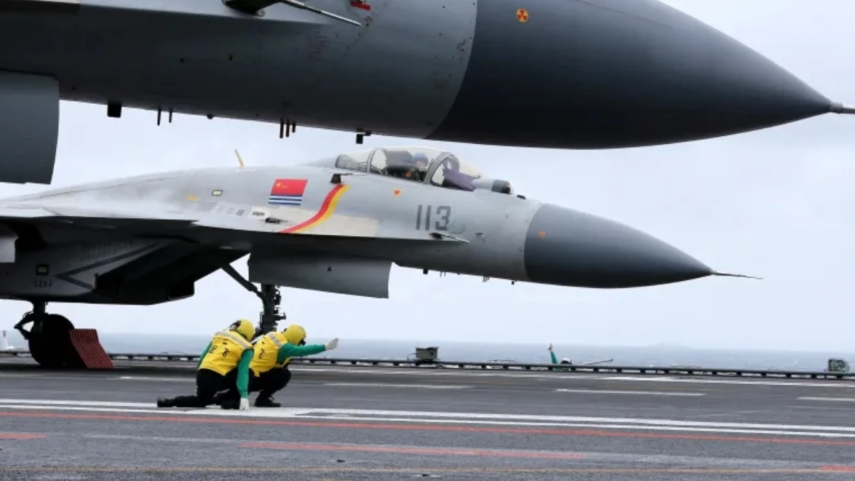 Dua Kali Pesawat Tempur China Bidik Pesawat Jepang di Perairan Dekat Okinawa