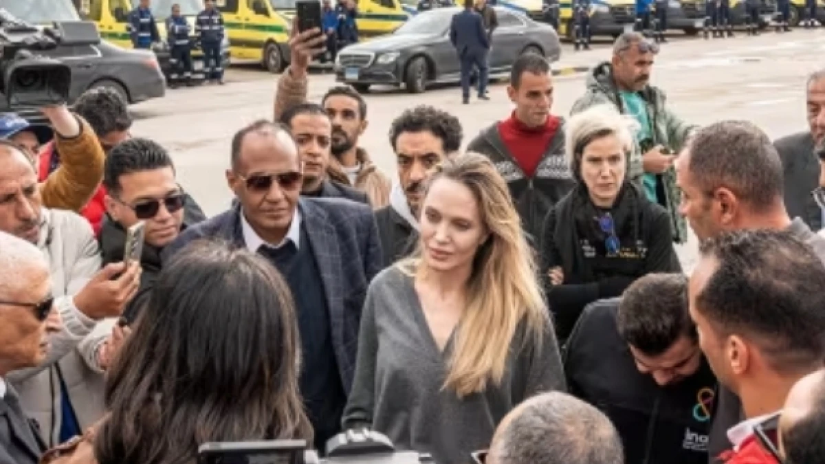 Berkunjung ke Rafah, Angelina Jolie: Gencatan Senjata Harus Bertahan