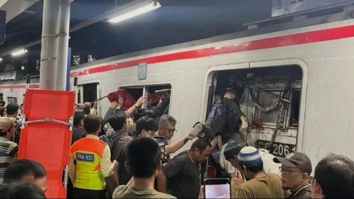Kecelakaan Kereta Api di Bekasi, Pemerintah Dinilai Gagal Beri Perlindungan Berlapis Bagi Rakyatnya