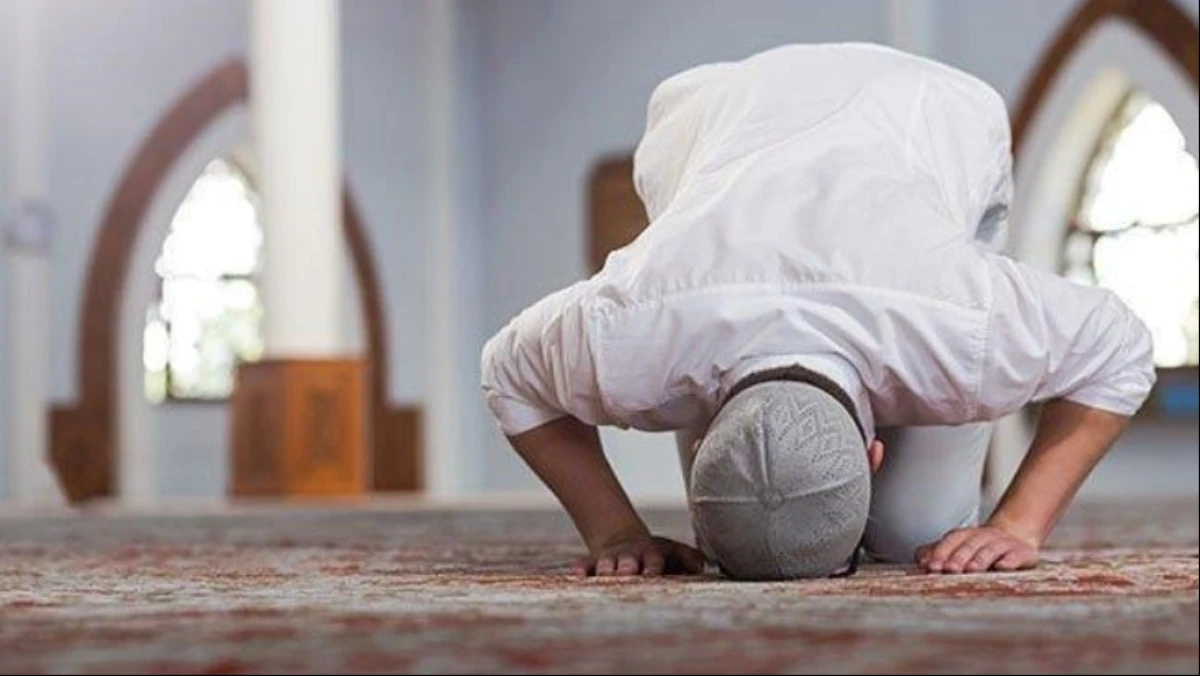 Telaah: Riset Barat Ungkap Gerakan Salat Bisa Atasi Nyeri Punggung, Bagus Bagi Ibu Hamil