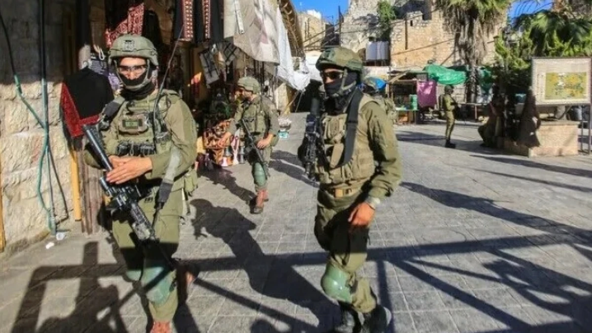 Pasukan Israel Menggerebek Radio Quran di Tepi Barat Palestina