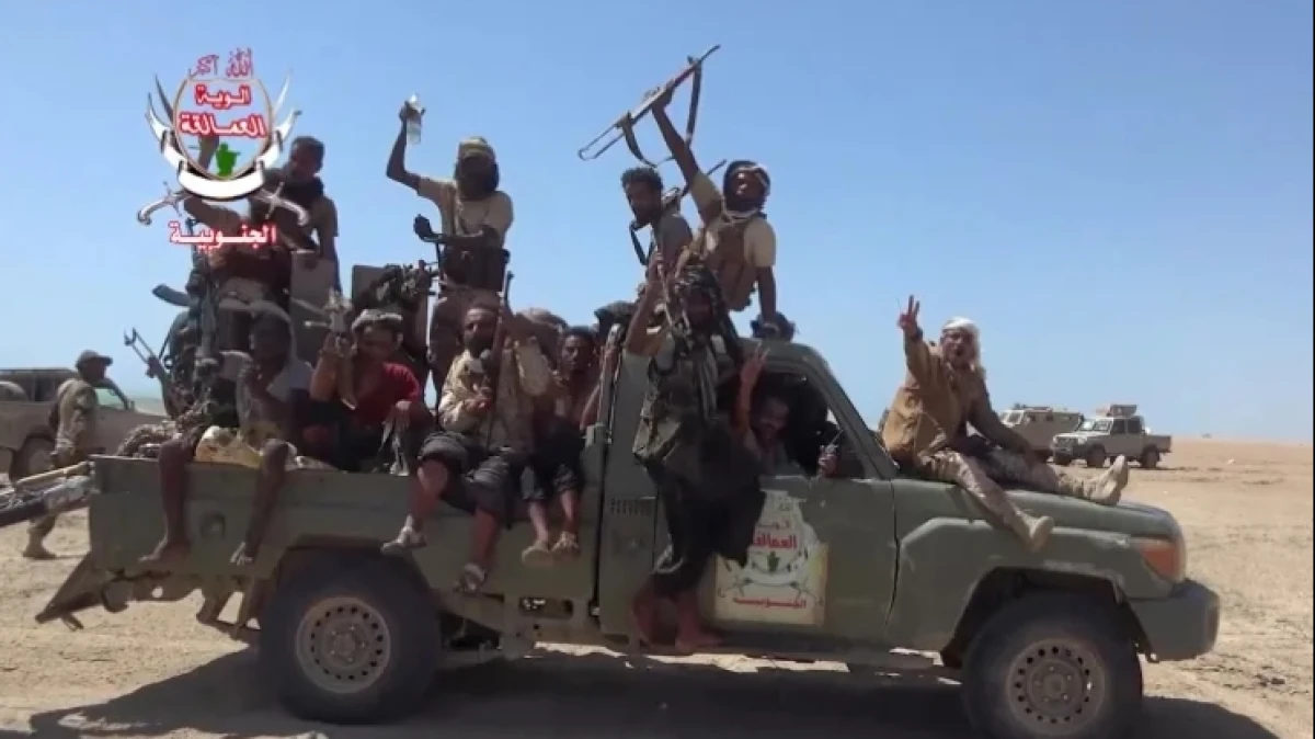 Pasukan Pemerintah Yaman Bombardir Houthi, 1.860 Pejuang Dilaporkan Tewas