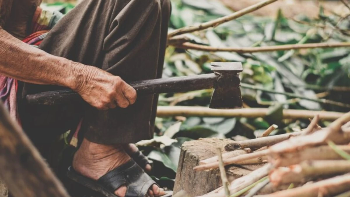 Kisah Tukang Kayu Selamat dari Maut karena Sedekah