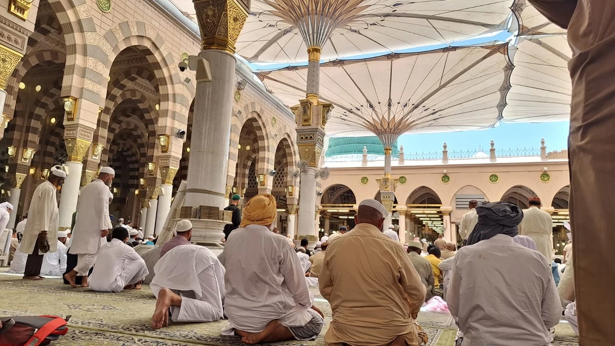 Arbain Bukan Rukun atau Wajib Haji, Jemaah Lansia Tak Boleh Paksakan Diri