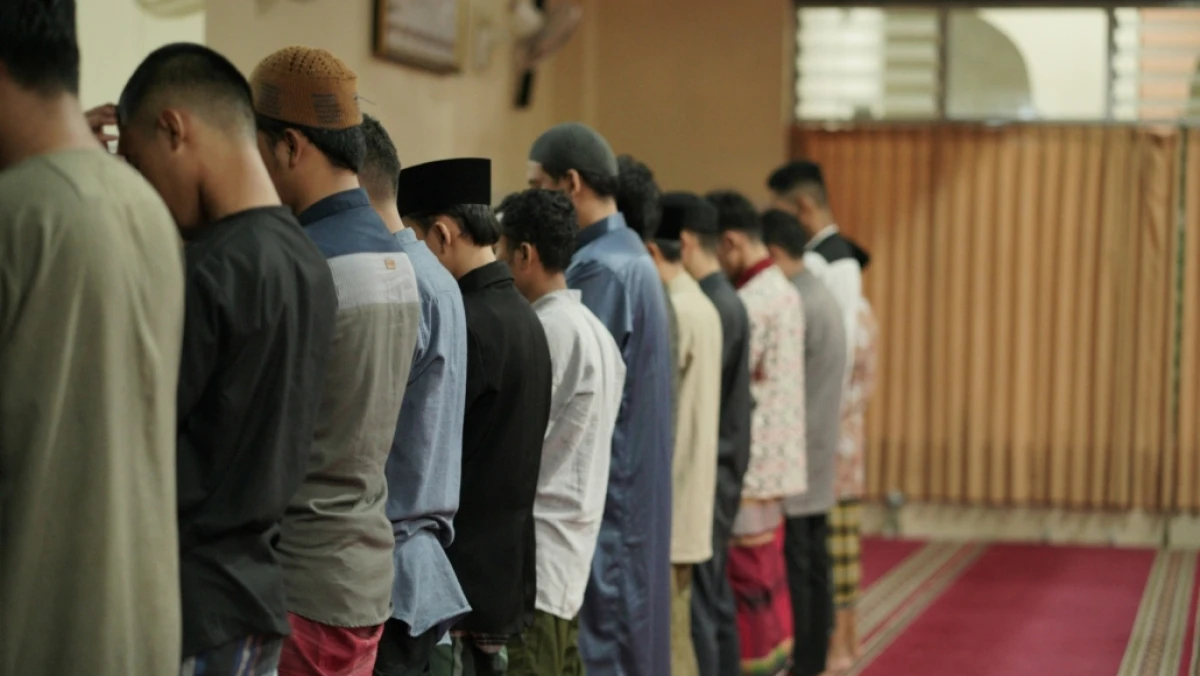 Hukum Sholat Jumat Kurang dari 40 Orang