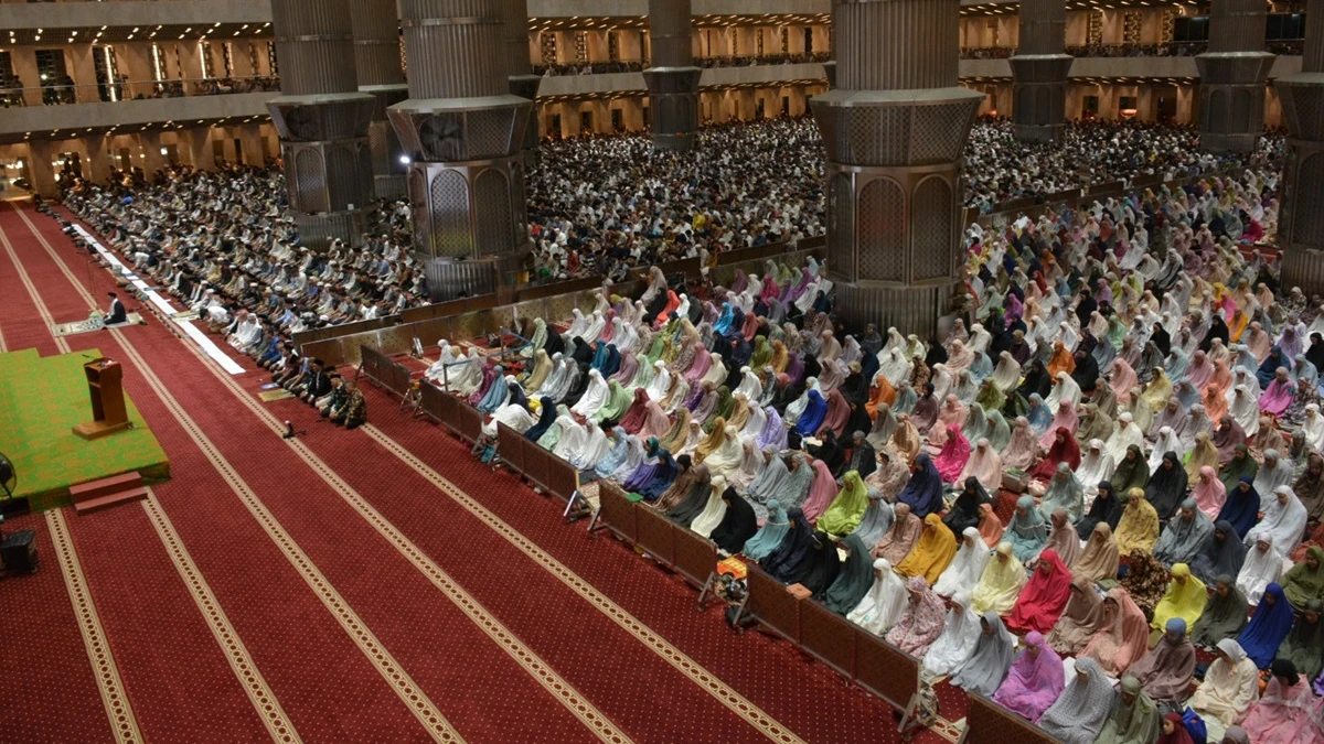 Sikap Makmum saat Ketinggalan Bacaan Fatihah Imam Tarawih
