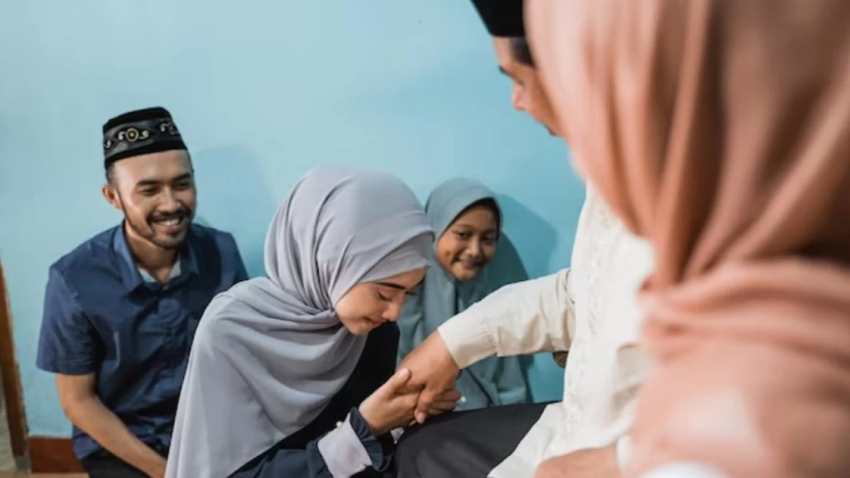 Khutbah Idul Fitri 1445 H: Rayakan Hari Raya, Mudik Bertemu Orang Tua