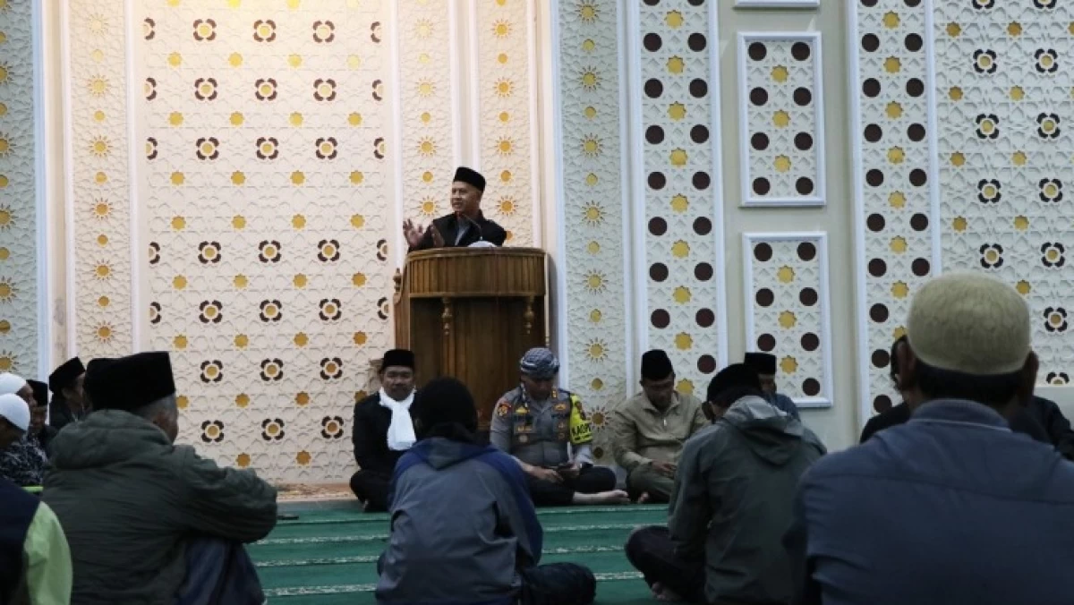 Tarawih Keliling, Ajang Curhat Masyarakat kepada Pemimpin