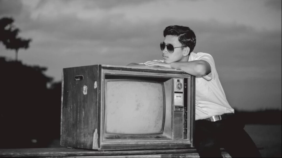 Media Tua Televisi dan Muda-Mudi Era Kini