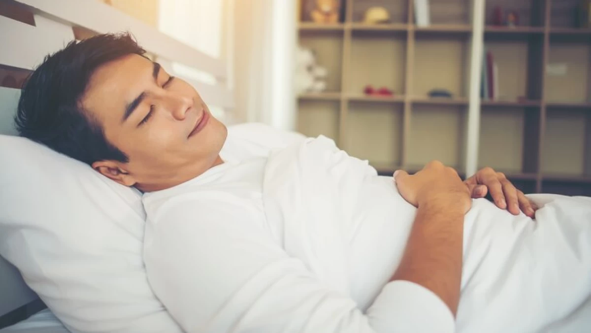 Kebiasaan Suami-Istri Tak Tidur Satu Ranjang, Bagaimana Hukumnya?